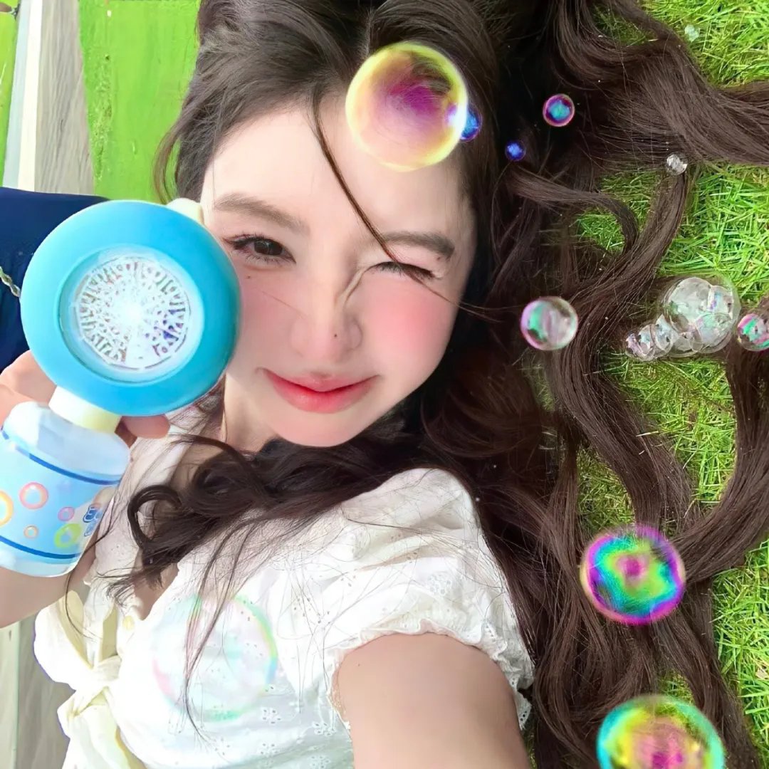 星光落在他掌心